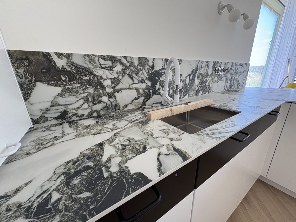 blaty kuchenne ze spieku kwarcowego Jade