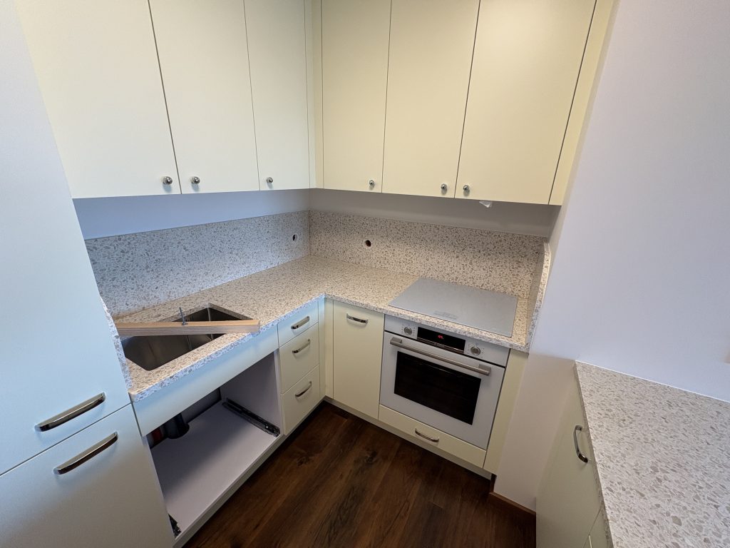 blaty i okładziny ścienne z lastryko Gaia - widok na całość